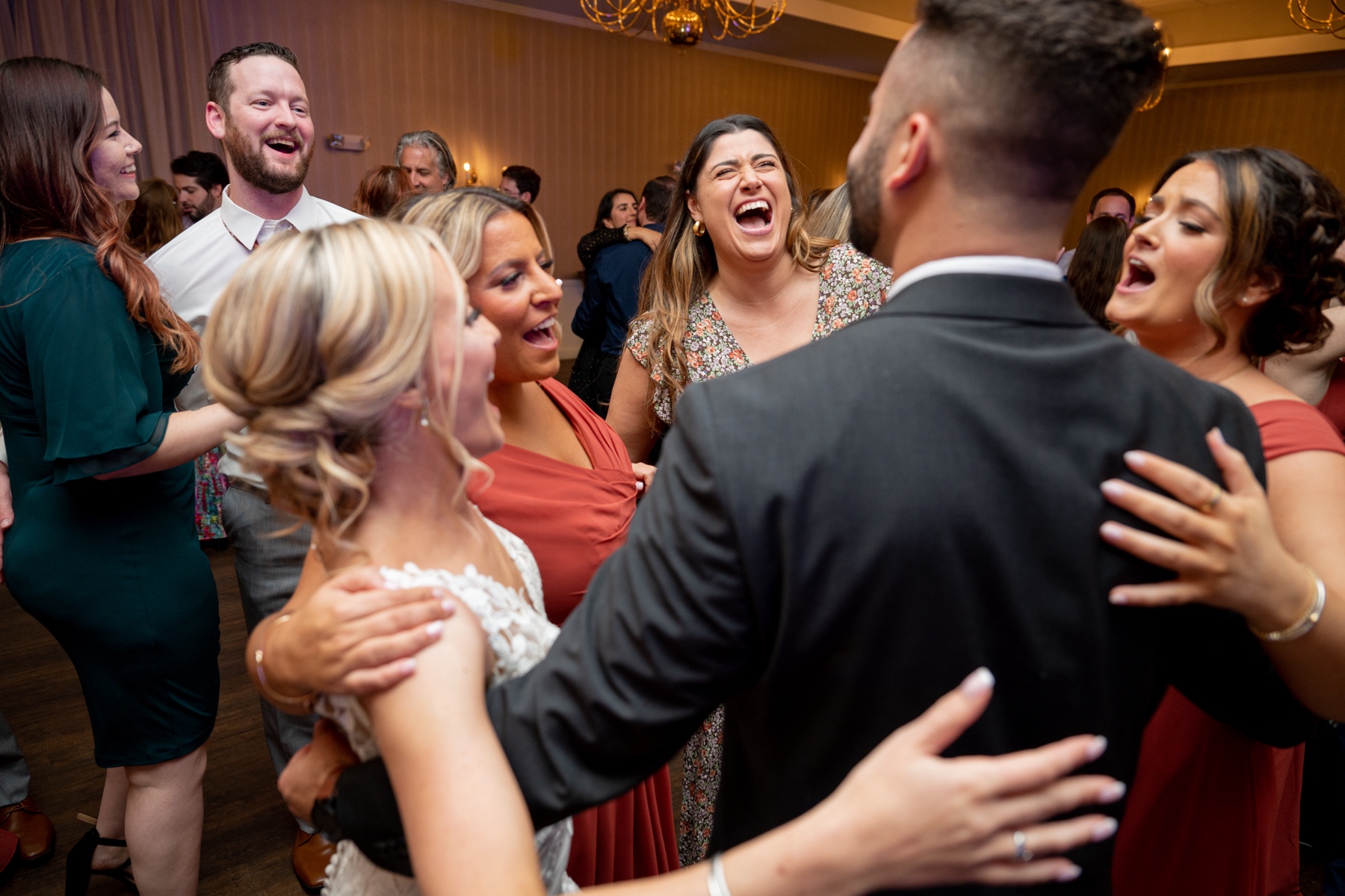 wedding guests dancing at the chocksett inn wedding reception 