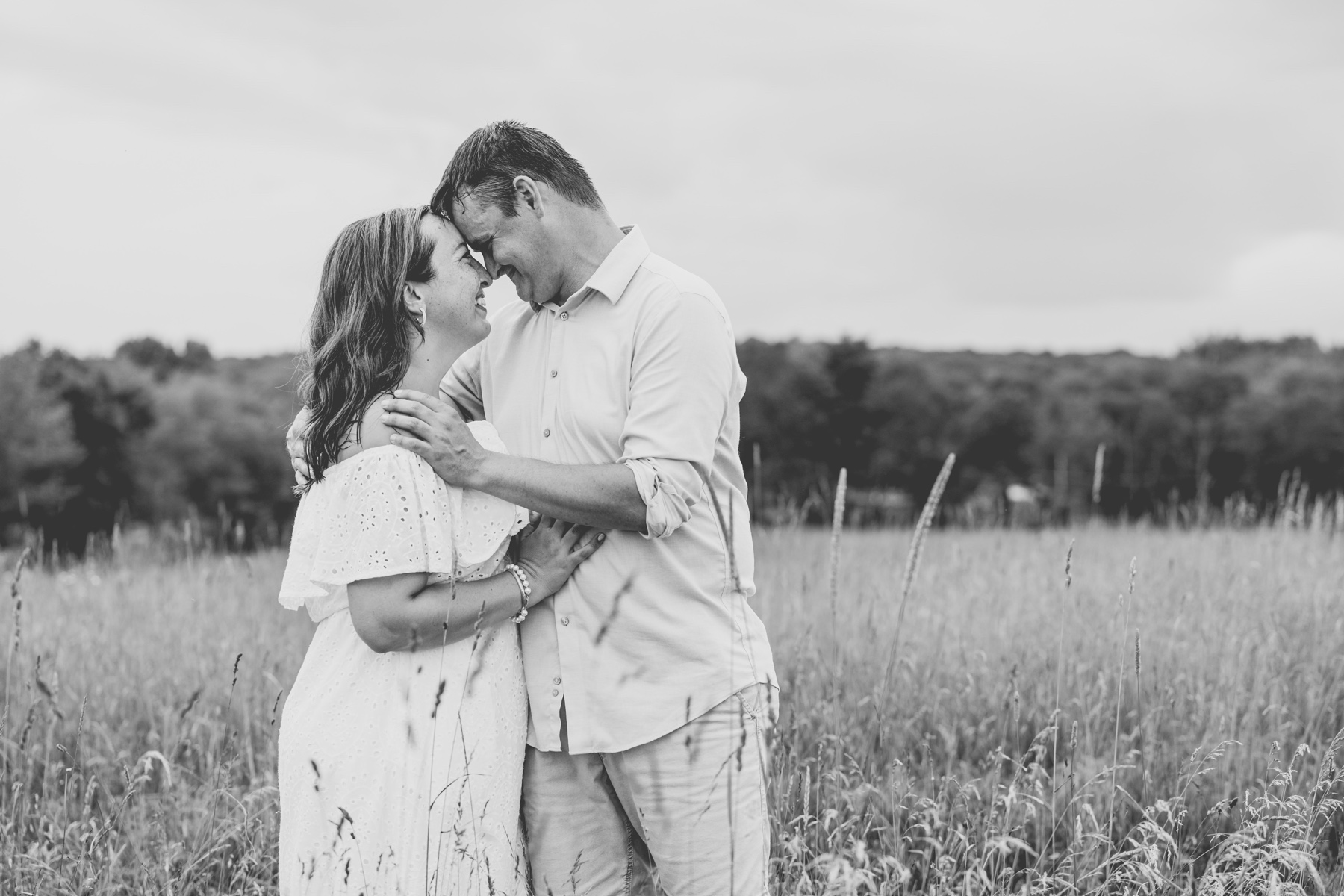 couple at a Shaw Farm engagement session